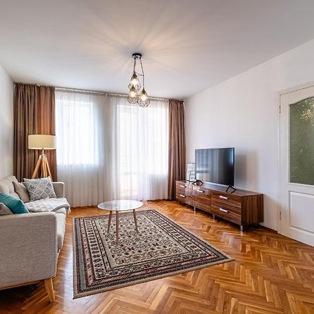 Seaside Serenity Charming Apartment By Sea Garden Varna Esterno foto